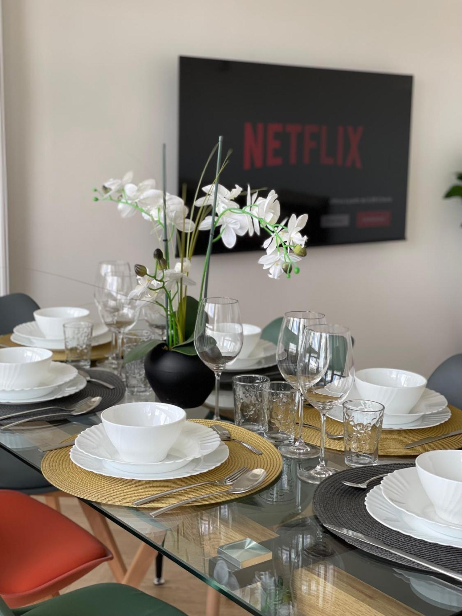 Paris Pantin Magnifique Appartement 4 Pieces De 108M2 Avec 2 Parking Interieur - Tres Cosy Pour 1 A 12 Personnes - Entierement Refait A Neuf Entire Apartment Luxurious And Warm - Pantin Paris 19 Eme Free Wifi Gratuit Екстер'єр фото