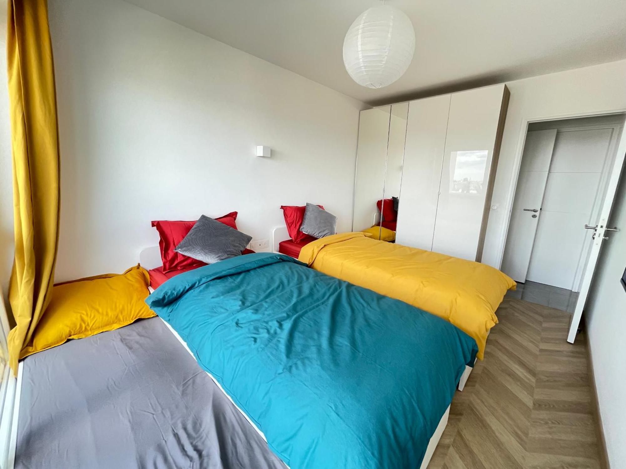 Paris Pantin Magnifique Appartement 4 Pieces De 108M2 Avec 2 Parking Interieur - Tres Cosy Pour 1 A 12 Personnes - Entierement Refait A Neuf Entire Apartment Luxurious And Warm - Pantin Paris 19 Eme Free Wifi Gratuit Екстер'єр фото