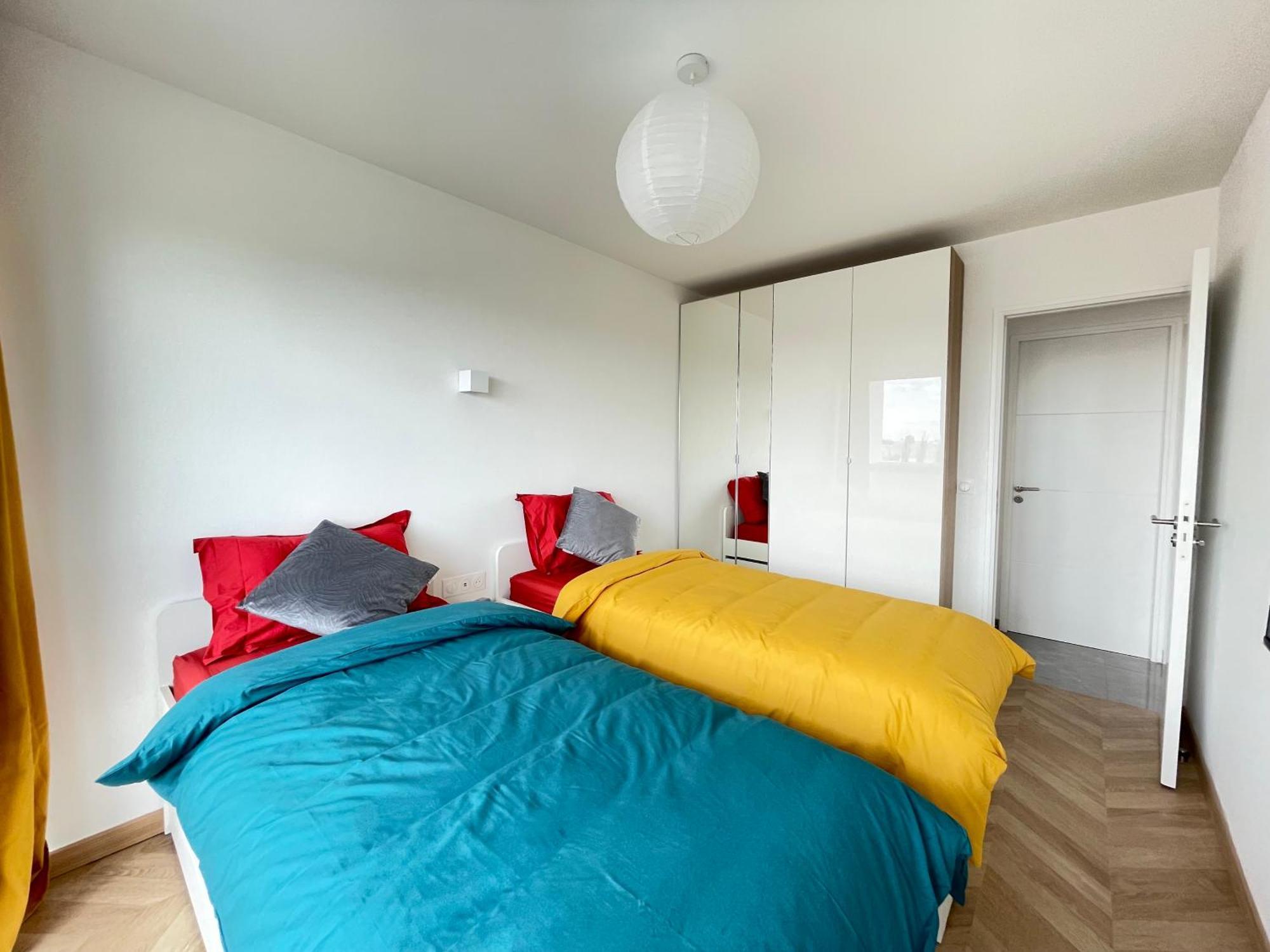 Paris Pantin Magnifique Appartement 4 Pieces De 108M2 Avec 2 Parking Interieur - Tres Cosy Pour 1 A 12 Personnes - Entierement Refait A Neuf Entire Apartment Luxurious And Warm - Pantin Paris 19 Eme Free Wifi Gratuit Екстер'єр фото