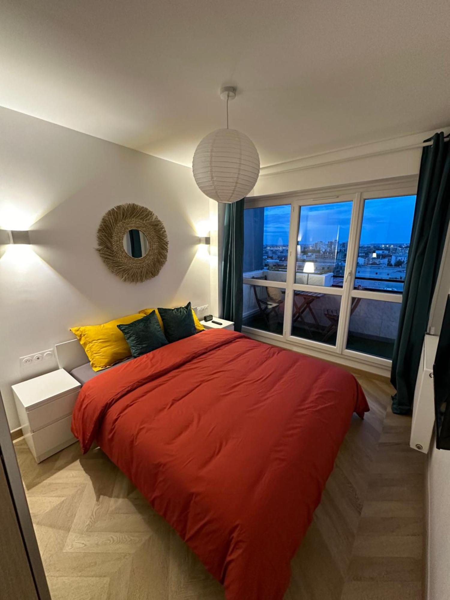 Paris Pantin Magnifique Appartement 4 Pieces De 108M2 Avec 2 Parking Interieur - Tres Cosy Pour 1 A 12 Personnes - Entierement Refait A Neuf Entire Apartment Luxurious And Warm - Pantin Paris 19 Eme Free Wifi Gratuit Екстер'єр фото